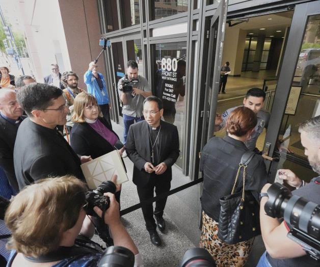 Cl&eacute;rigos atestiguan los casos contra migrantes