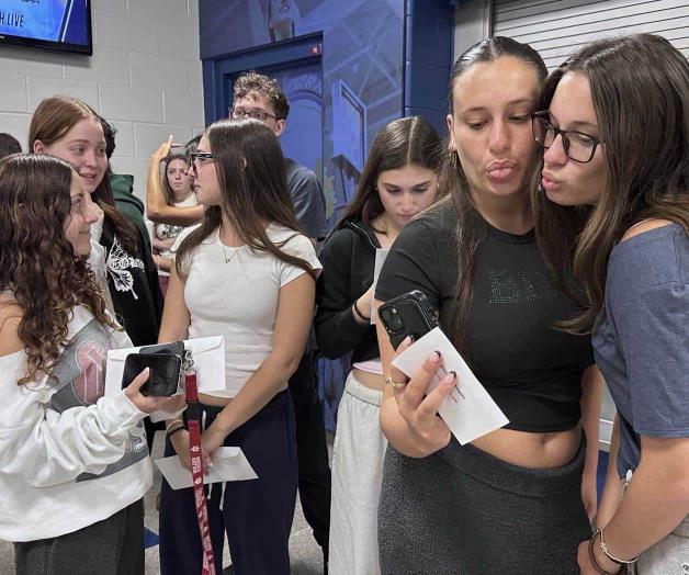 Se grad&uacute;an de secundaria quince pares de gemelos