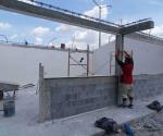 Construyen aula en Secundaria 92