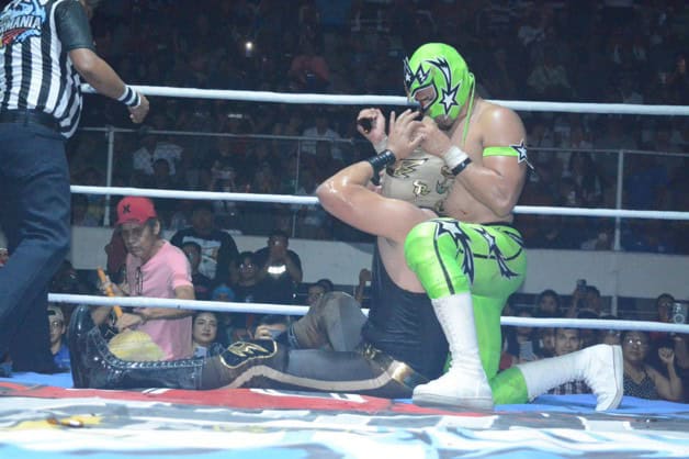 Cae m&aacute;scara del &Uacute;nico Jr.