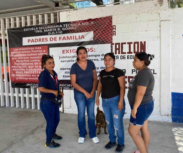 Cambios de &uacute;ltima hora afectan 400 graduados