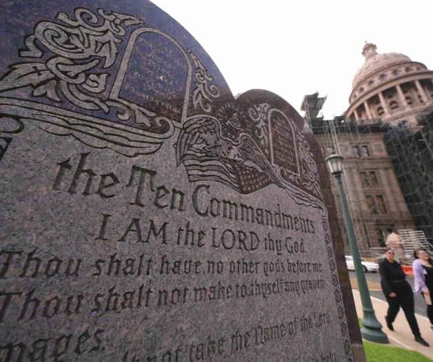 Exigen bloquear la ley de &acute;10 Mandamientos&acute;