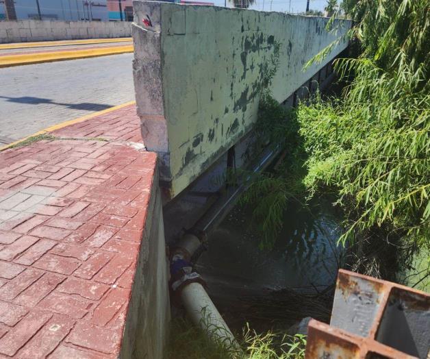 Tiene fuga de agua unos 10 años en Las Fuentes Tiene fuga de agua unos 10 años en Las Fuentes