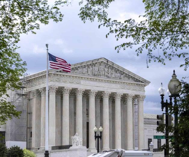 Mantiene parte de requisitos de cobertura de Obamacare