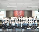 Celebran la excelencia  educativa de estudiantes