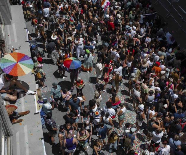 Cierran mes del LGBTQ+ con fiestas y protestas