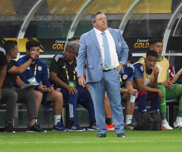 ¡Echan a ticos ... y al ´Piojo´!