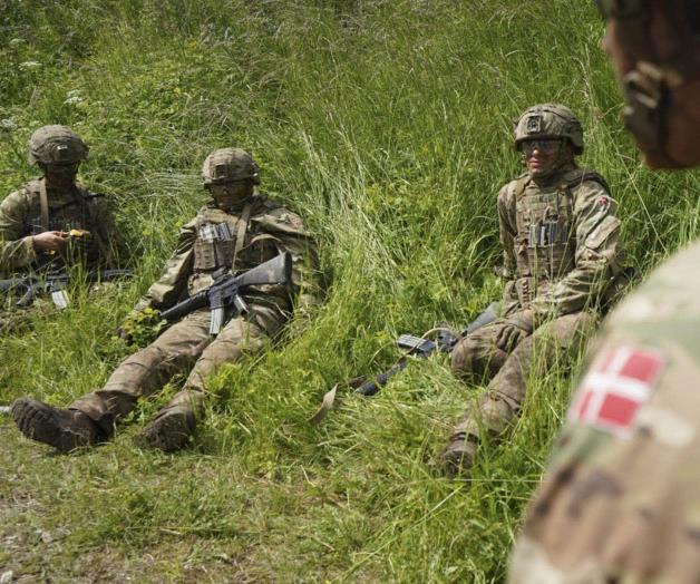 Dinamarca recluta mujeres ante auge de agresi&oacute;n rusa