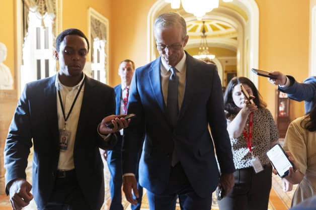 Tras días de debate, el Senado aprueba la reforma fiscal de Trump Tras días de debate, el Senado aprueba la reforma fiscal de Trump