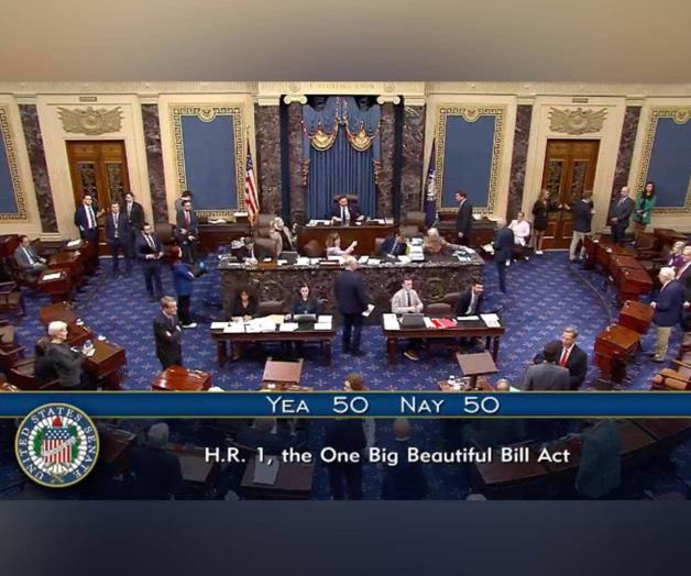 Tras días de debate, el Senado aprueba la reforma fiscal de Trump Tras días de debate, el Senado aprueba la reforma fiscal de Trump