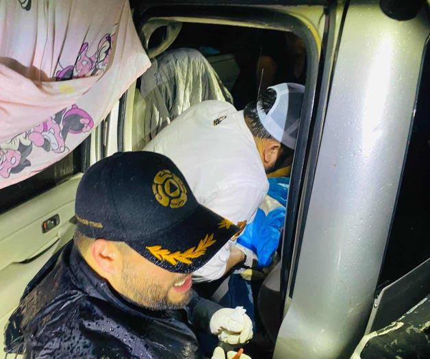 Alcalde de González asiste nacimiento en plena emergencia carretera Alcalde de González asiste nacimiento en plena emergencia carretera