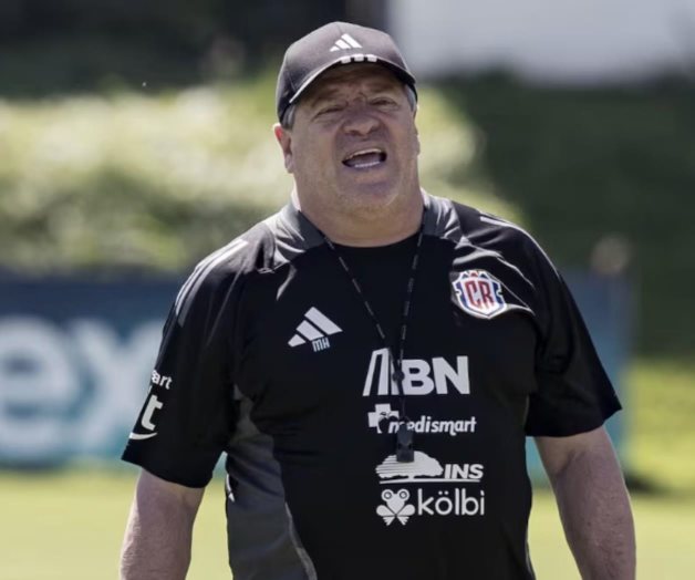 Miguel Herrera criticado por la prensa costarricense