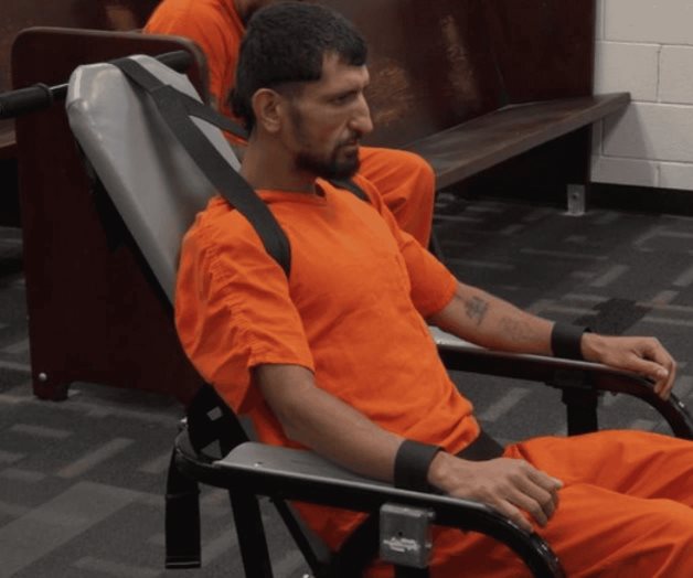 Recibe cargos hombre que apuñala a su pareja