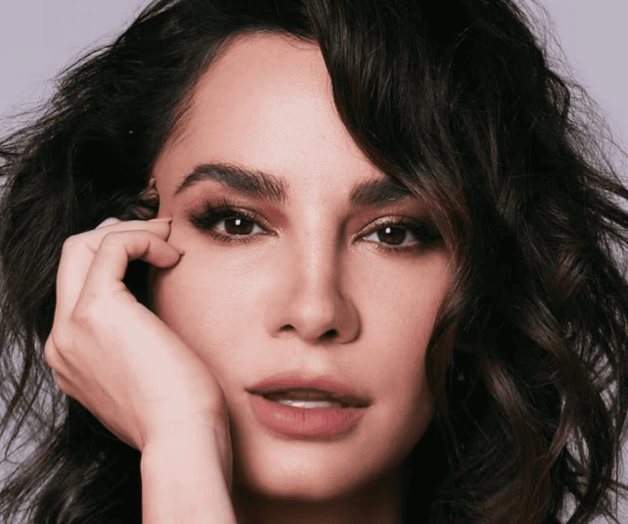 Martha Higareda presume orgullosa su embarazo
