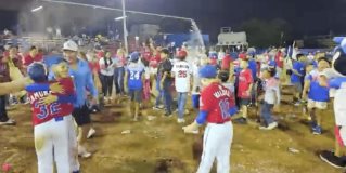 La Treviño Kelly de #Reynosa se coronó en el Campeonato Nacional de Béisbol de la categoría Menor y representará a México   en el Torneo Latinoamericano de Ligas Pequeñas ??