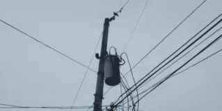 Un transformador que resultó afectado tras el impacto de una paloma el día 29 de junio sigue representando un riesgo en la colonia Balcones de Alcalá, sector 2
