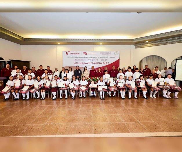 Destaca Nataly impulso de becas federales Destaca Nataly impulso de becas federales