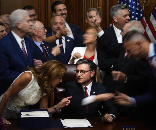 Avalan plan masivo fiscal de Trump Avalan plan masivo fiscal de Trump