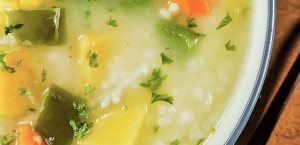 Qué tan saludable es el caldo de pollo