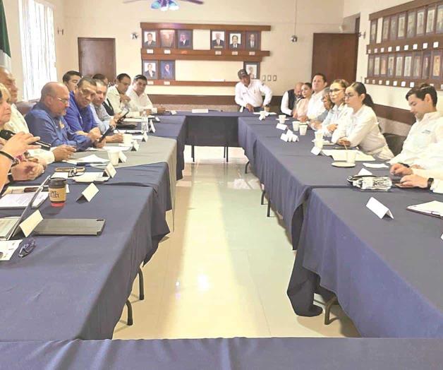 Pactan mejoras al Seguro Social