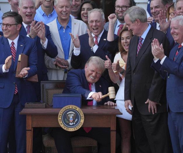 Promulgan ley de recortes fiscales y al gasto público