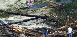 Suman 27 muertos por inundaciones en Texas; 9 son menores