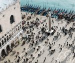 Venecia, a pesar de todo: libros para entender cómo sobrevive la ciudad más enigmática del mundo