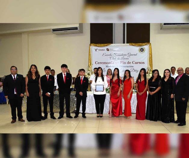 Gradúa generación con altos niveles educativos Gradúa generación con altos niveles educativos