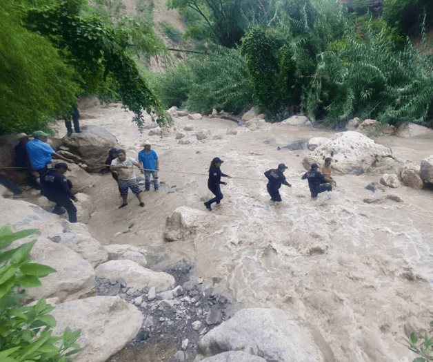 Localizan sin vida a pareja de turistas en balneario de Tolantongo