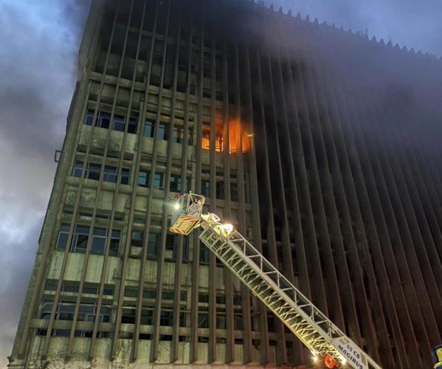Tragedia por incendio en edificio de Telecom Egypt en El Cairo