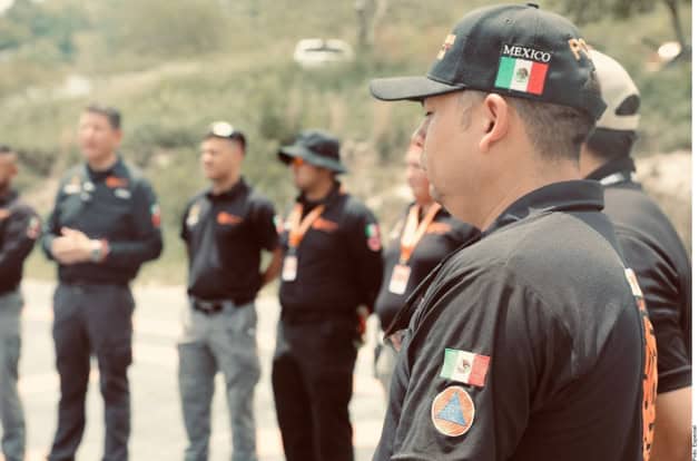 Salen rescatistas de NL rumbo a Texas