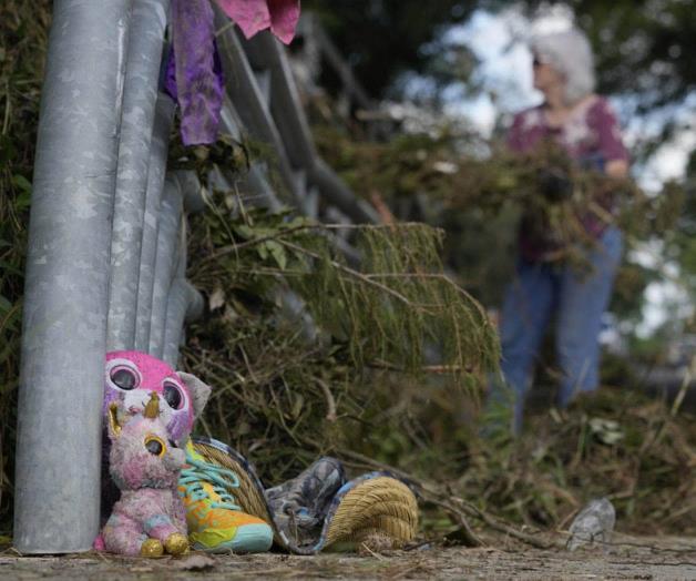 Equipo busca desaparecidos tras inundaciones en Texas