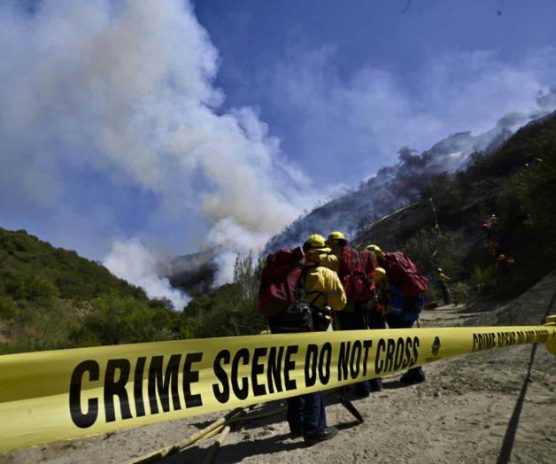 Adolescente de 13 a&ntilde;os arrestado por provocar incendio forestal en California