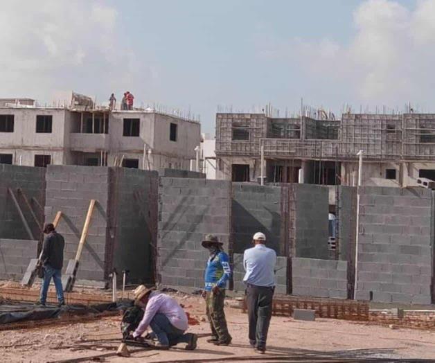 Insuficiente personal para la construcción Insuficiente personal para la construcción