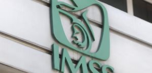Denuncia de empleados del IMSS por presunto desvío de recursos públicos