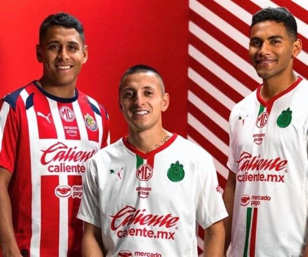Chivas lanza jersey tricolor y mundialista para el torneo Apertura 2025 Chivas lanza jersey tricolor y mundialista para el torneo Apertura 2025