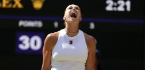 Aryna Sabalenka cae ante Anisimova en Semifinales de Wimbledon