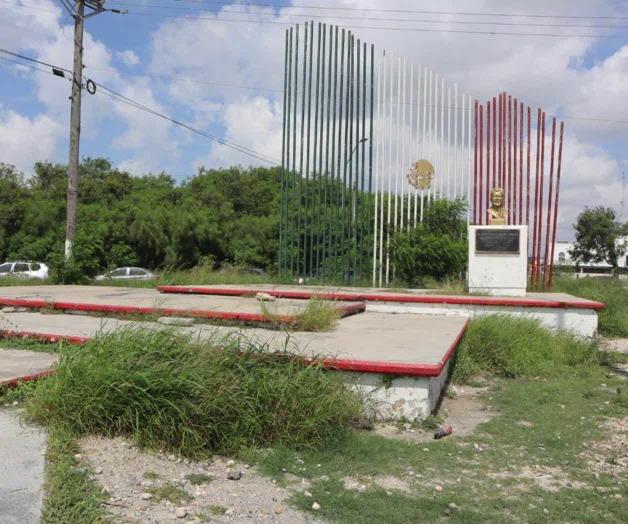 Luce abandonado monumento a Colosio