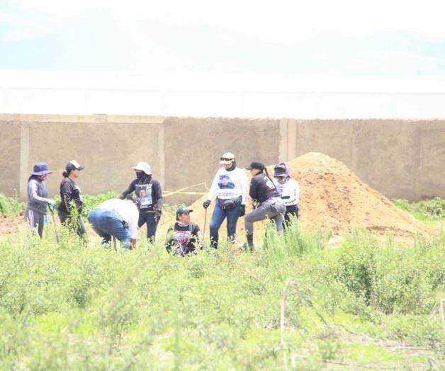 Suman 12 bolsas a las encontradas en fosa de Las Agujas