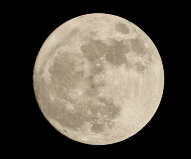 Asombro por la Luna de Ciervo 2025 en México Asombro por la Luna de Ciervo 2025 en México