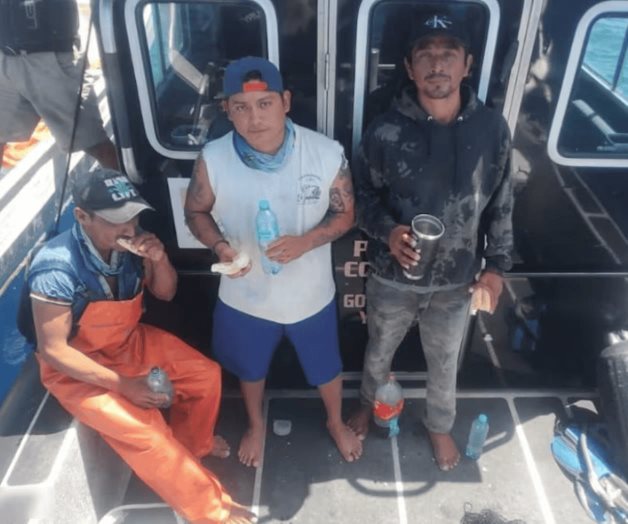 Rescatan con vida a pescadores desaparecidos en puerto de Sisal