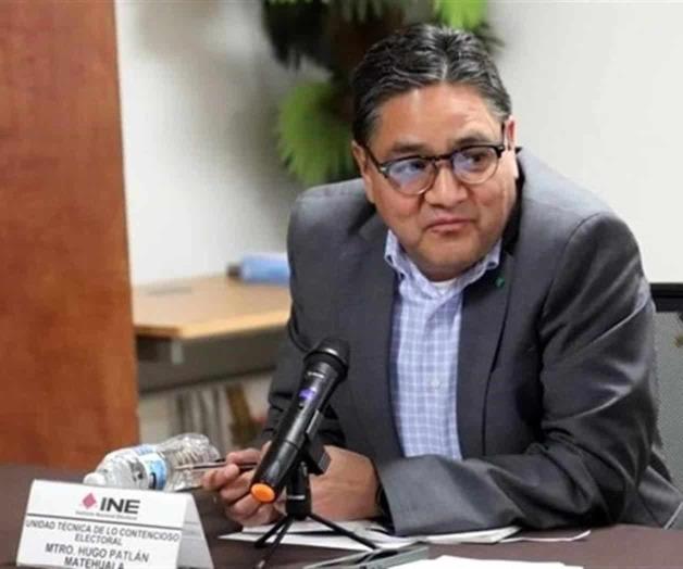 Renuncia Hugo Patl&aacute;n de la Unidad de lo Contencioso del INE