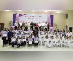 Alcaldesa clausura cursos del CEDIF