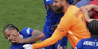 Riña entre Chelsea y PSG