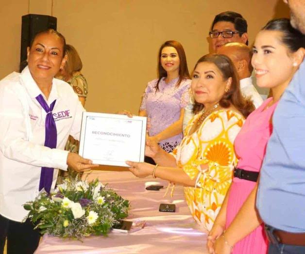 Terminan con éxito sus estudios en el CEDIF Terminan con éxito sus estudios en el CEDIF