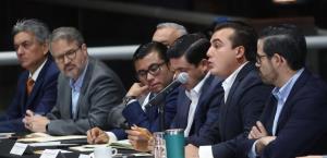 Van IP y universidades a Mesa Metropolitana