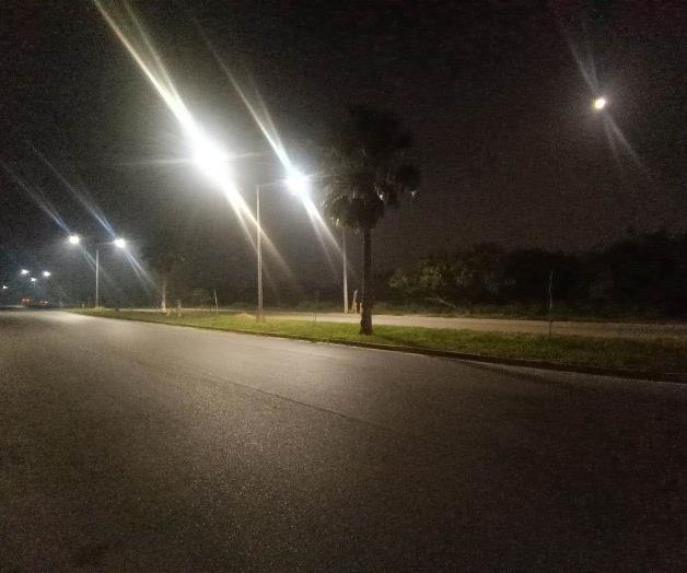 Pega nube tóxica por la noche a la ciudad Pega nube tóxica por la noche a la ciudad