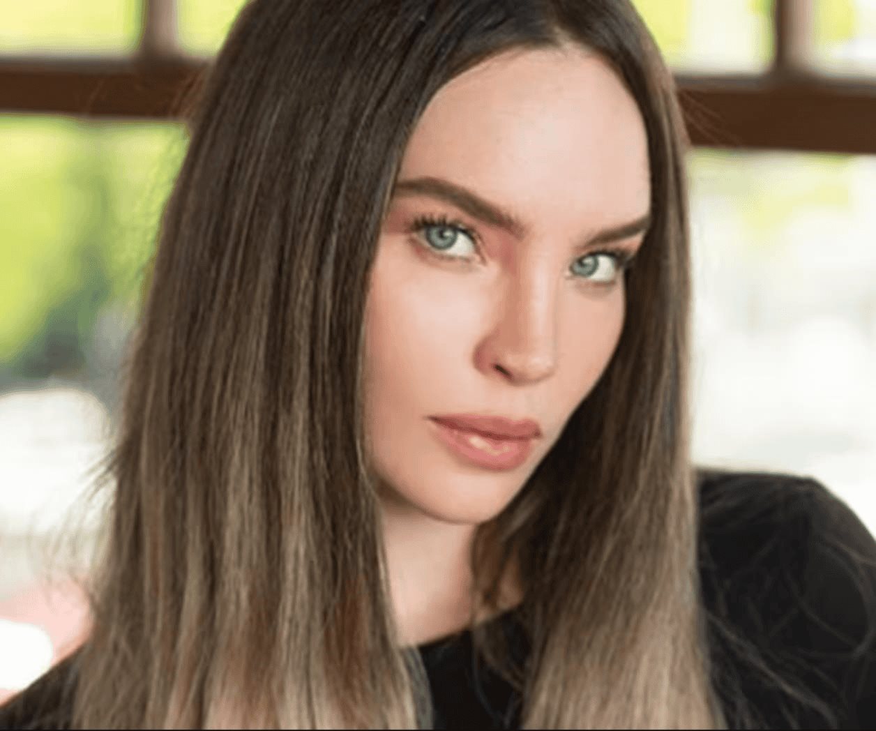 Belinda confirma que su nueva canción habla de un ex