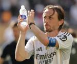 Modric llega a Italia para firmar con el AC Milan