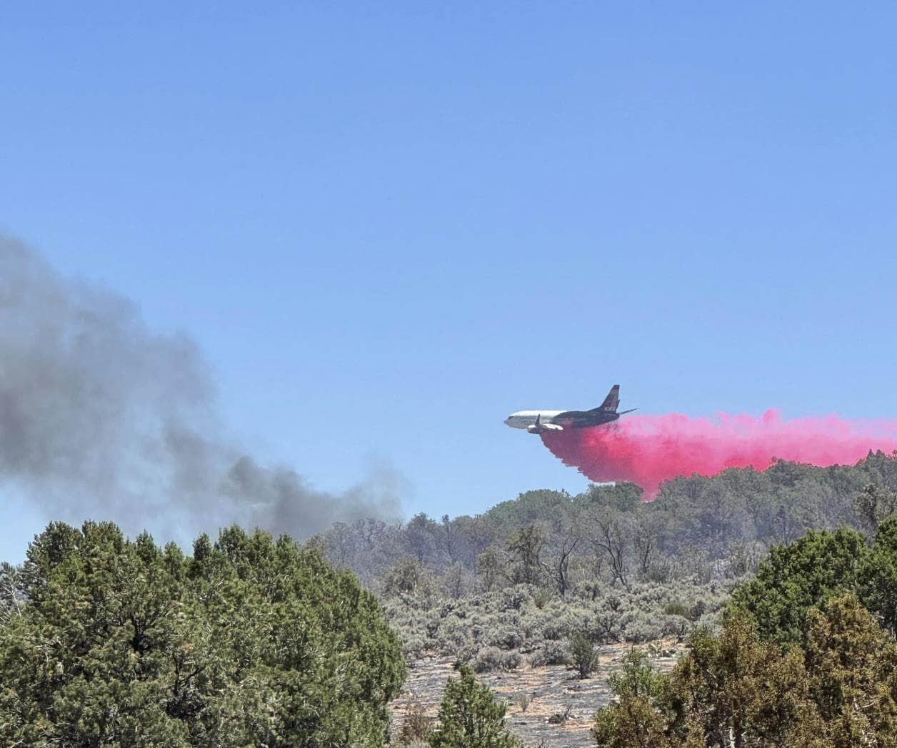 Incendio destruye histórico albergue y más estructuras